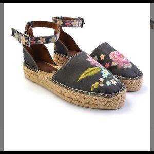 Black floral espadrilles New, never worn sz 9